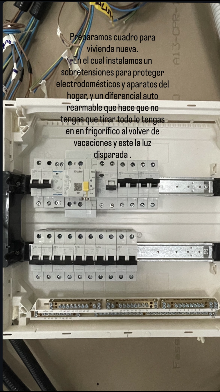 Con nuestro servicio de averías eléctricas 24 horas, un electricista autorizado llega con las herramientas adecuadas, identifica la causa y te devuelve la seguridad.